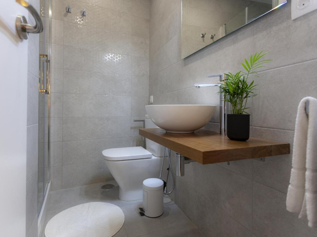 Rd Aparcamiento Incluido Triana Luminoso Comodo Apartamento 2Bd 2Bth Sevilla Eksteriør billede