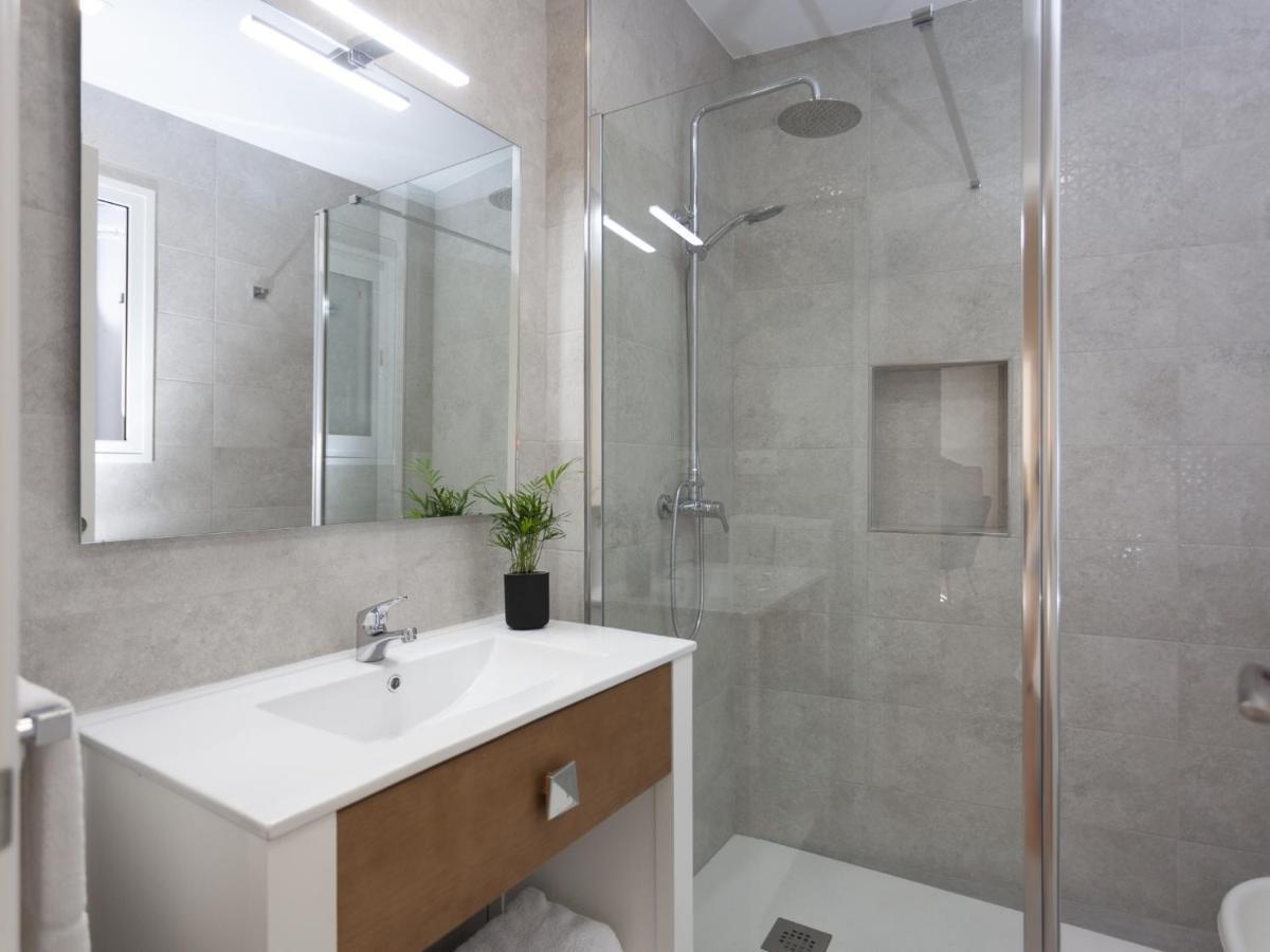 Rd Aparcamiento Incluido Triana Luminoso Comodo Apartamento 2Bd 2Bth Sevilla Eksteriør billede