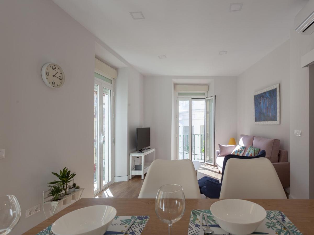 Rd Aparcamiento Incluido Triana Luminoso Comodo Apartamento 2Bd 2Bth Sevilla Eksteriør billede